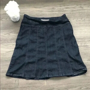 🌸3/$30🌸contrast | Stretchy vintage  jean skirt